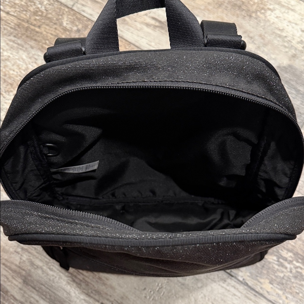 Ivivva Lead With Love Mini Backpack - Picture 3 of 3